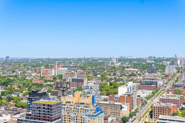 Additional image 24 of 8 Charlotte St Unit 3502