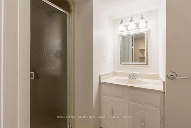 Additional image 27 of 934 David Crt