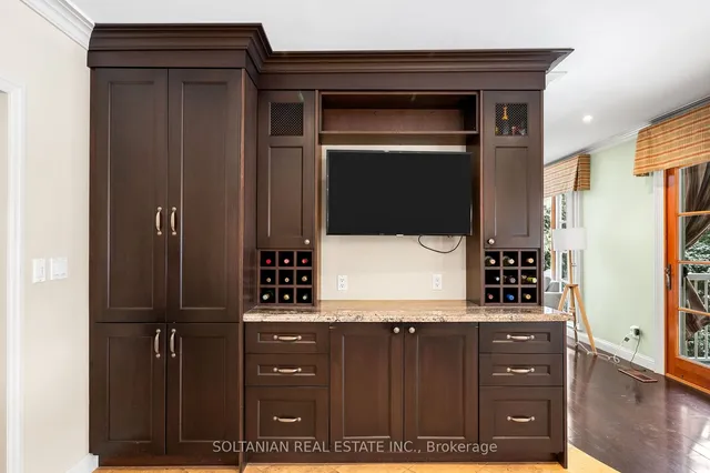 Additional image 13 of 11 Tudor Gate