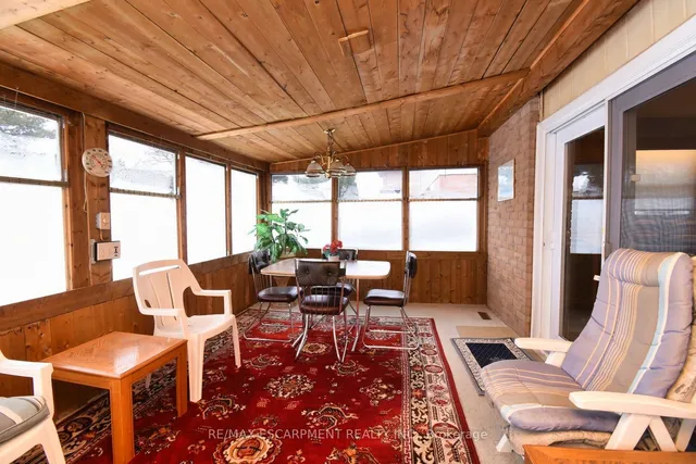 Additional image 18 of 54 Ramsden Dr