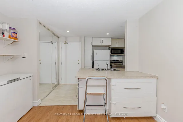 Additional image 8 of 30 Bridge St Unit 303