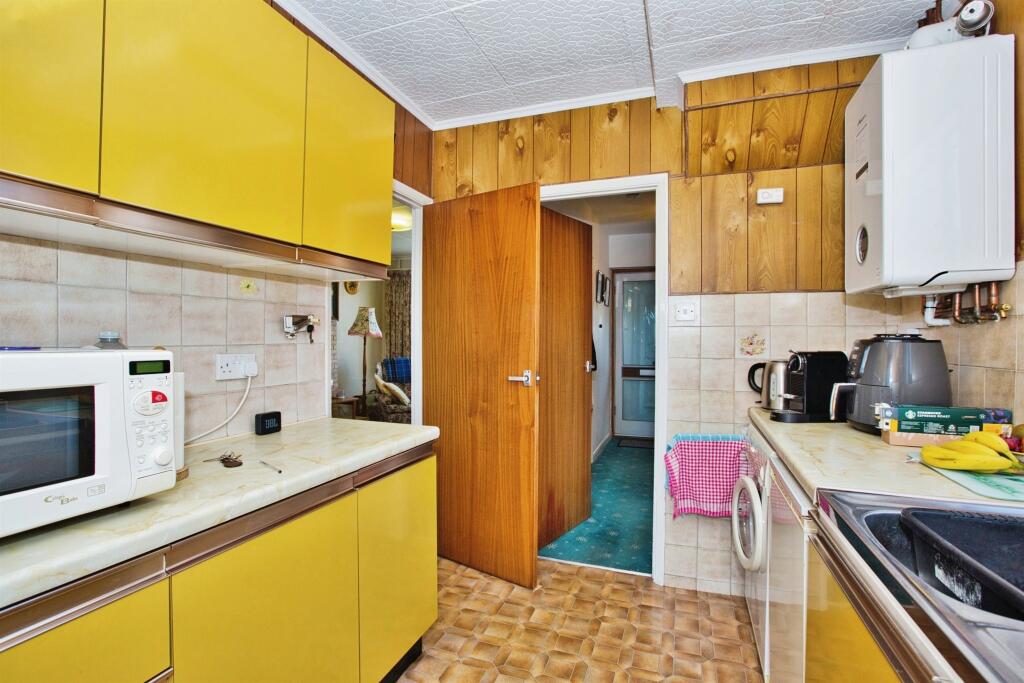 Additional image 7 of Chelston Avenue, Yeovil