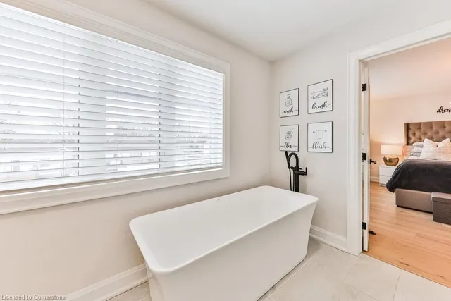 Additional image 27 of 36 Warwick Rd