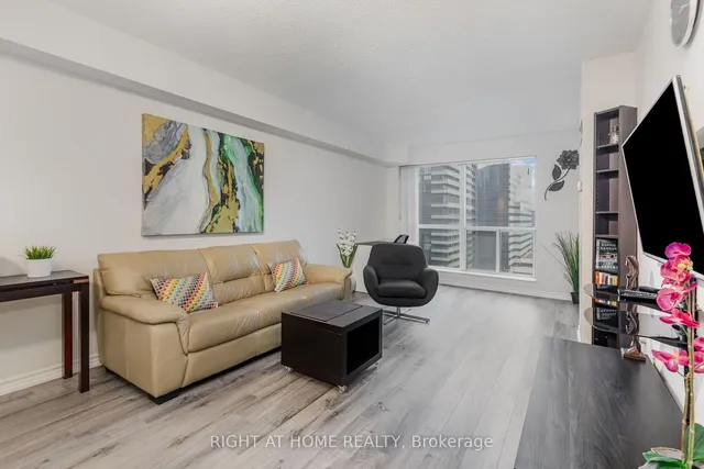 Additional image 4 of 250 Wellington St Unit 1537