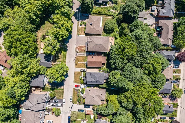 Additional image 36 of 62 Alma St