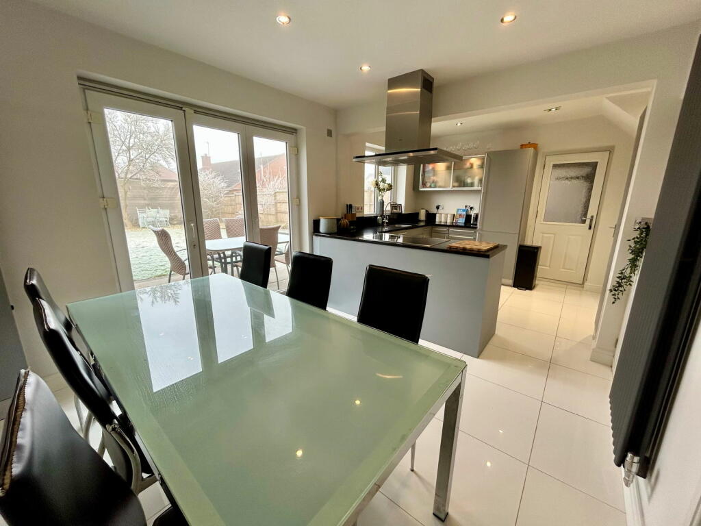 Additional image 25 of Mildenhall, Tamworth, B79 8RS