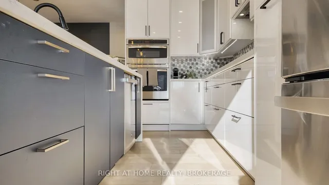 Additional image 14 of 360 Athabasca Common