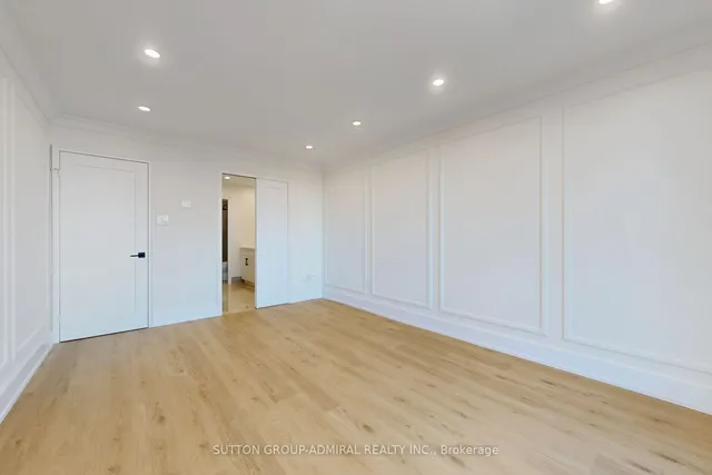 Additional image 17 of 33 Elmhurst Ave Unit 2401