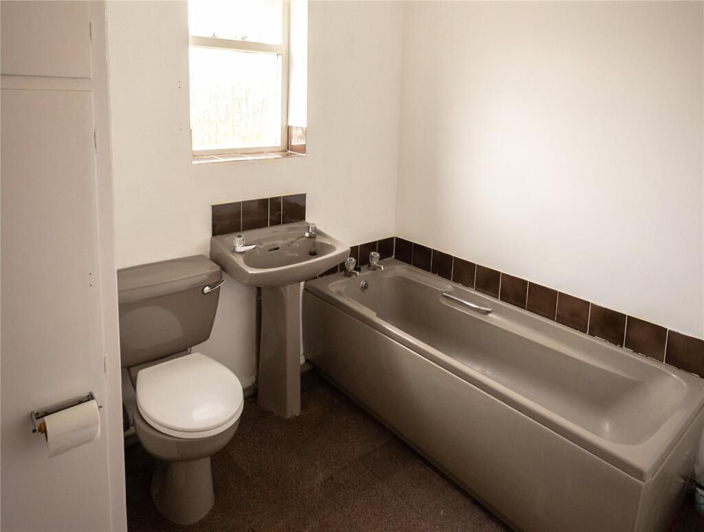 Additional image 18 of Eileen Gardens, Birmingham, West Midlands, B37