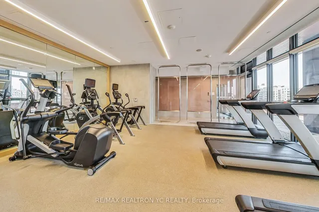 Additional image 23 of 19 Western Battery Rd Unit 1816