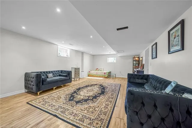 Additional image 33 of 33 Tallman St