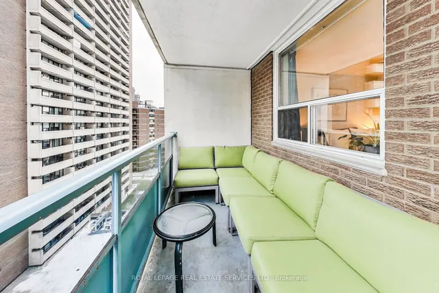 Additional image 11 of 30 Gloucester St Unit 1003