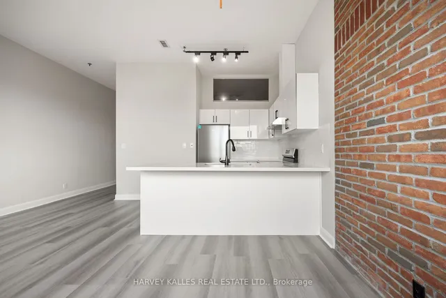 Additional image 14 of 700 King St Unit 1006