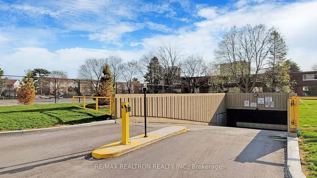 Additional image 17 of 65 Huntingdale Blvd Unit 1106