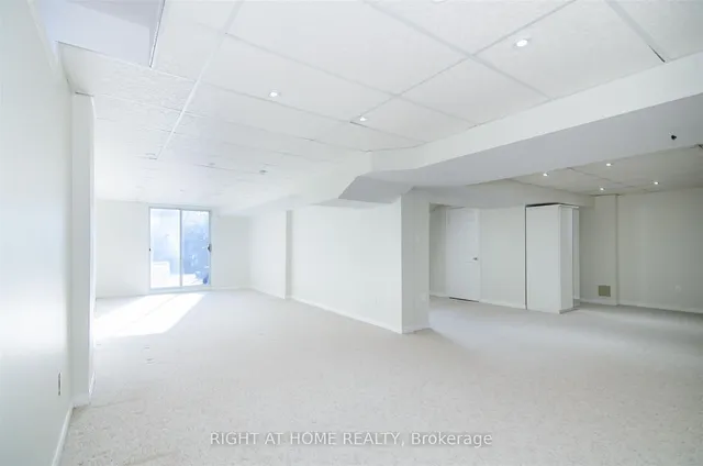 Additional image 22 of 2124 Nipigon Dr