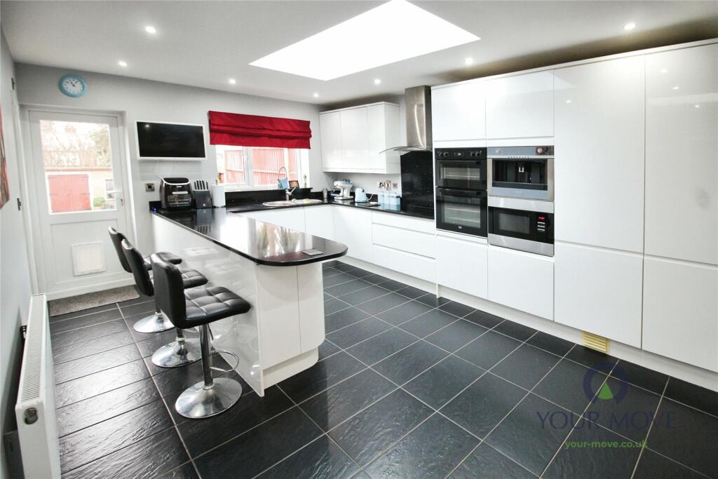 Additional image 2 of Oak Road, Catshill, Bromsgrove, Worcestershire, B61