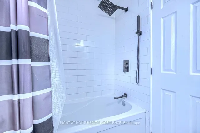 Additional image 34 of 17 Hilldowntree Tr