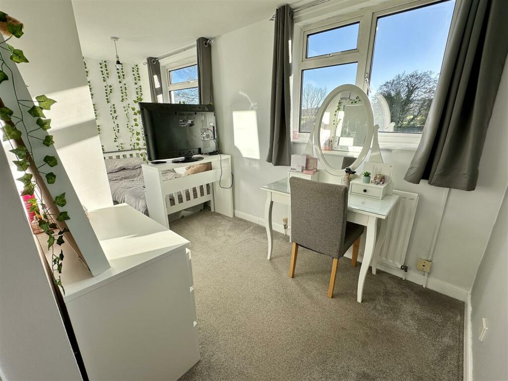 Additional image 26 of Fairwater Crescent, Alcester