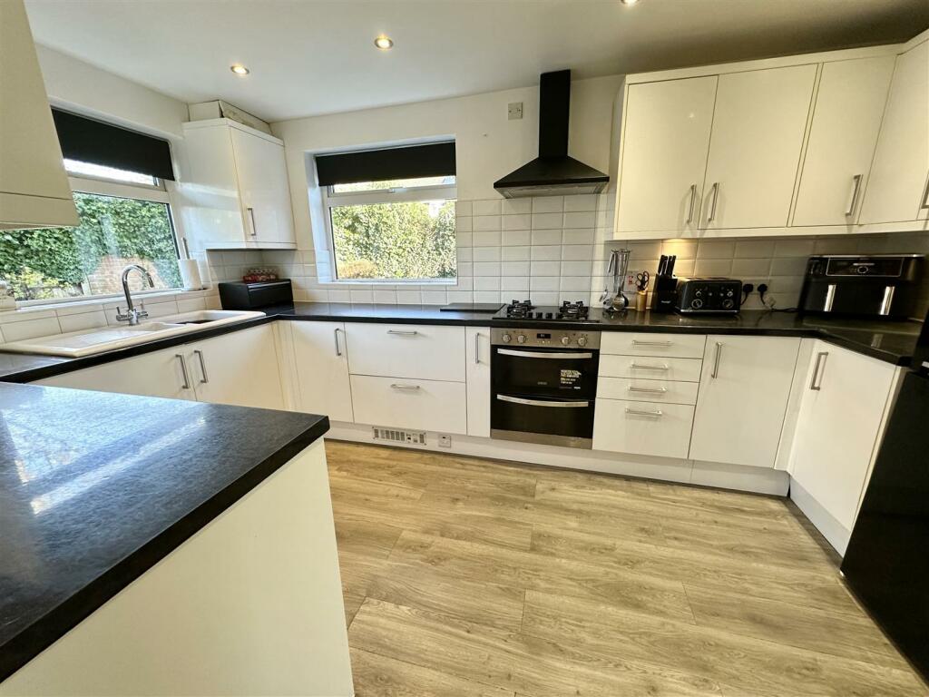 Additional image 9 of Fairwater Crescent, Alcester