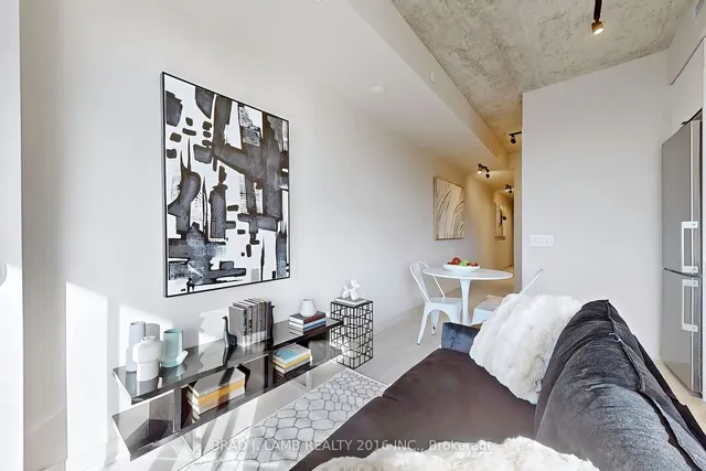 Additional image 6 of 195 McCaul St Unit 913