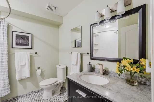 Additional image 20 of 17 Brick Crt