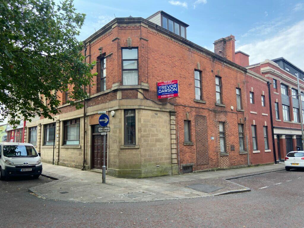 7 Lord Street West, Blackburn, BB2 1JX