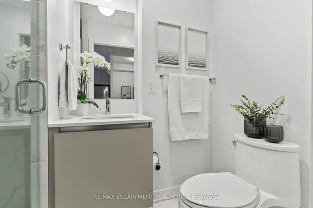 Additional image 8 of 405 Dundas St Unit 316