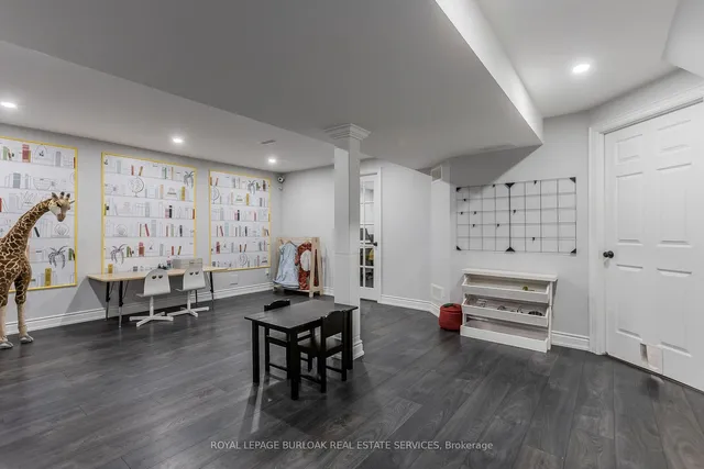 Additional image 33 of 4008 Jarvis Cres