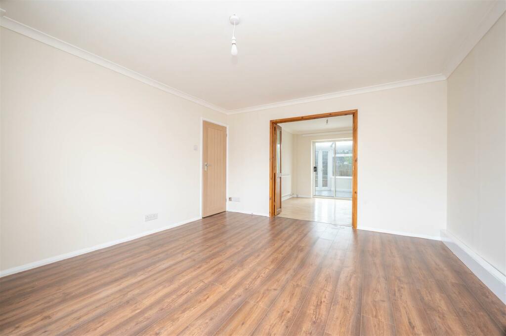 Additional image 6 of Meadow Road, Henley-In-Arden