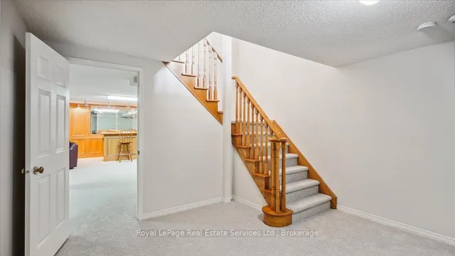 Additional image 27 of 524 Chillingham Cres