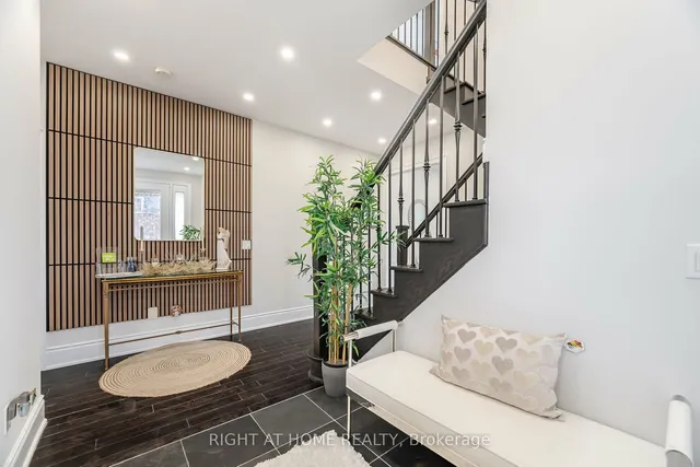 Additional image 4 of 3043 Isaac Ave