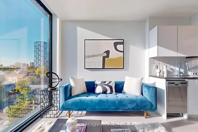 Additional image 5 of 195 McCaul St Unit 723