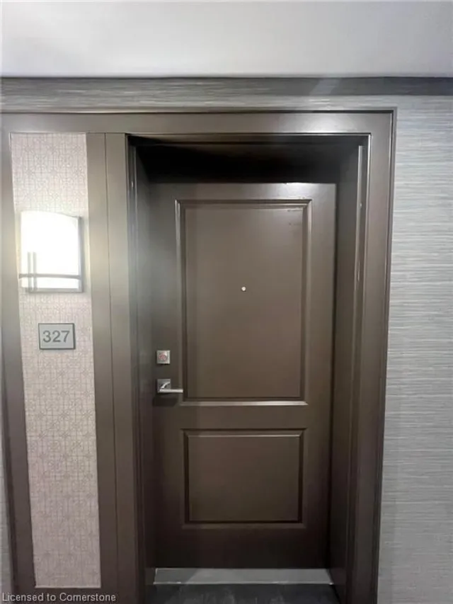 Additional image 6 of 450 Dundas St Unit 327