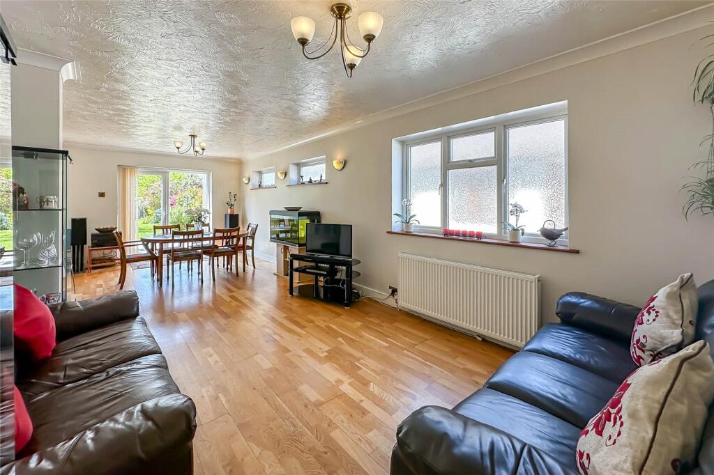 Additional image 3 of Oakwood Drive, St. Albans, Hertfordshire, AL4