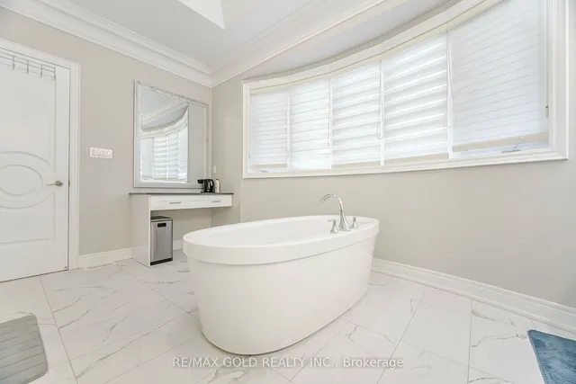 Additional image 18 of 9 Bedouin Cres