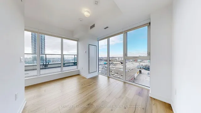 Additional image 10 of 1195 The Queensway St Unit 908