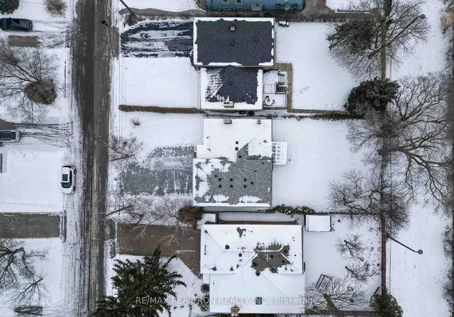 Additional image 38 of 51 Bowerbank Dr