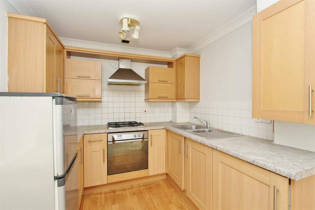 Additional image 8 of 8 Albany Court, Albany Road, Bath