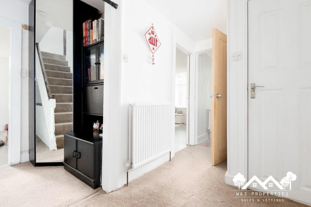 Additional image 21 of Blackburn Road, Darwen, BB3