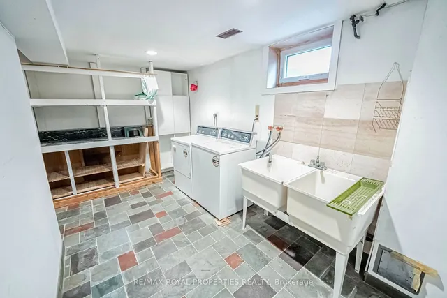 Additional image 37 of 18 Shoreview Dr