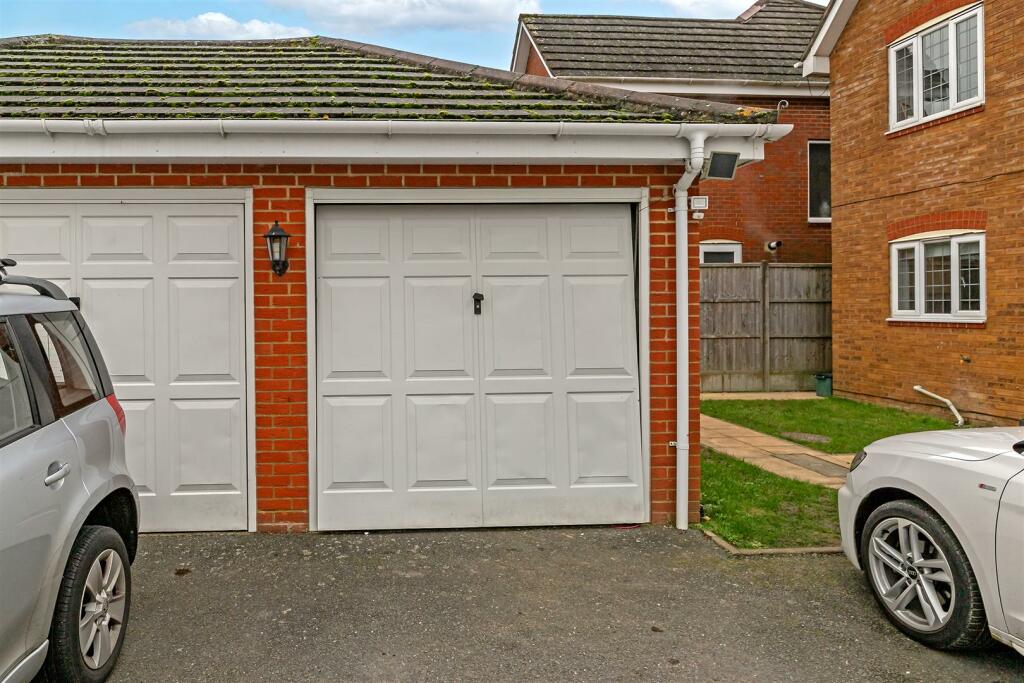 Additional image 16 of Robins Close, London Colney, St. Albans