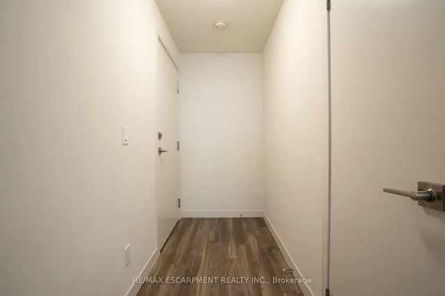 Additional image 7 of 2087 Fairview St Unit 1908