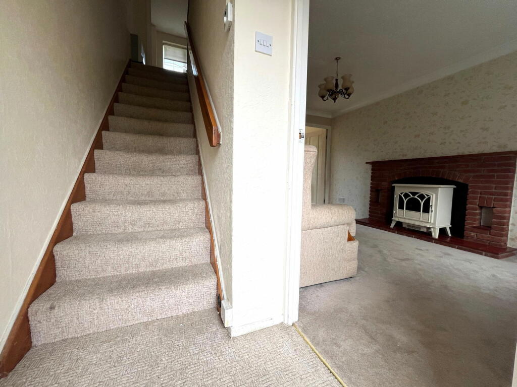 Additional image 2 of Michaelwood Close, Redditch