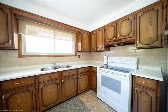 Additional image 11 of 783 Lawrence Rd