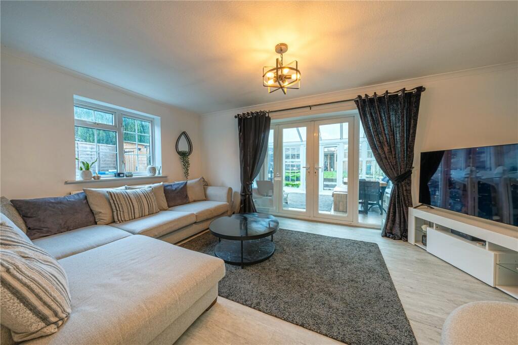 Additional image 3 of Lansdowne Crescent, Tamworth, Staffordshire, B77