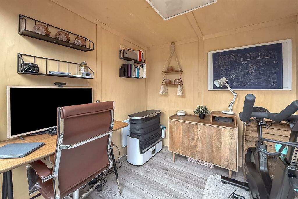 Additional image 16 of Castle Road, St. Albans