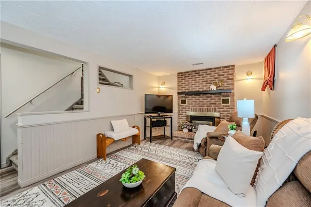 Additional image 23 of 64 Cedar Crest St