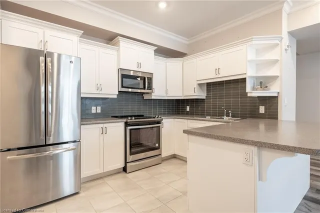 Additional image 13 of 3290 New St Unit 204