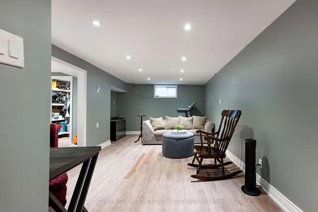 Additional image 29 of 31 Harmsworth Ave