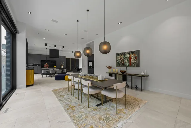 Additional image 19 of 108 Stratford Cres